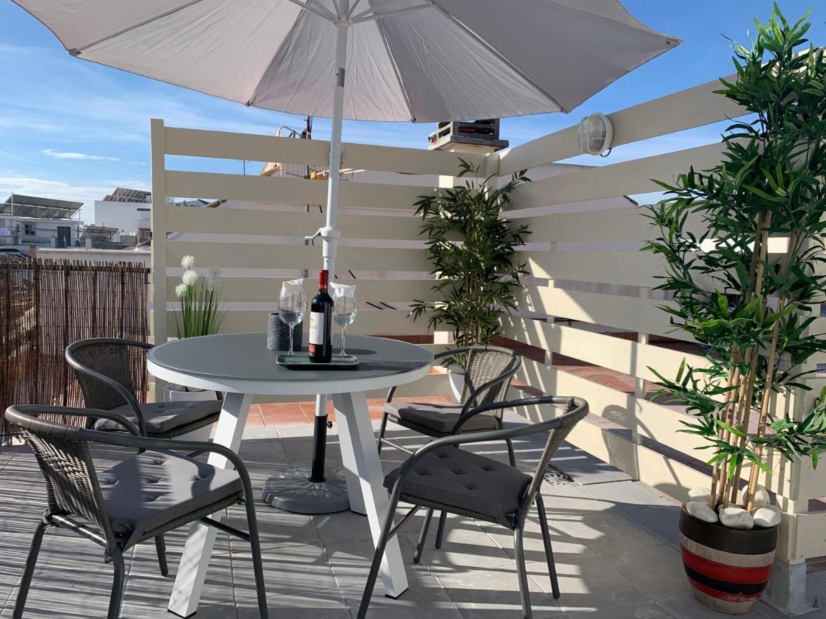 Iceberg Luxury Fuengirola Parking Gratuito Lägenhet Exteriör bild